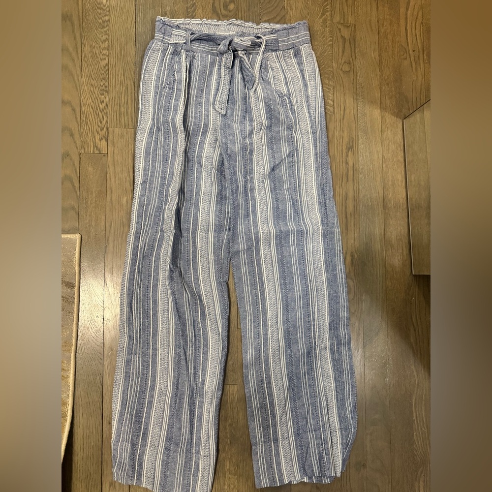 Flowy beach pants with tie